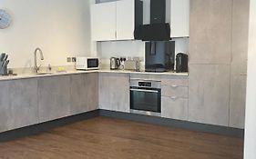 Icona - Stylish 2 Bed Apartment